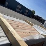 Ca. 96x Douglas palen geschaafd, 90x90mm, lengte 300cm